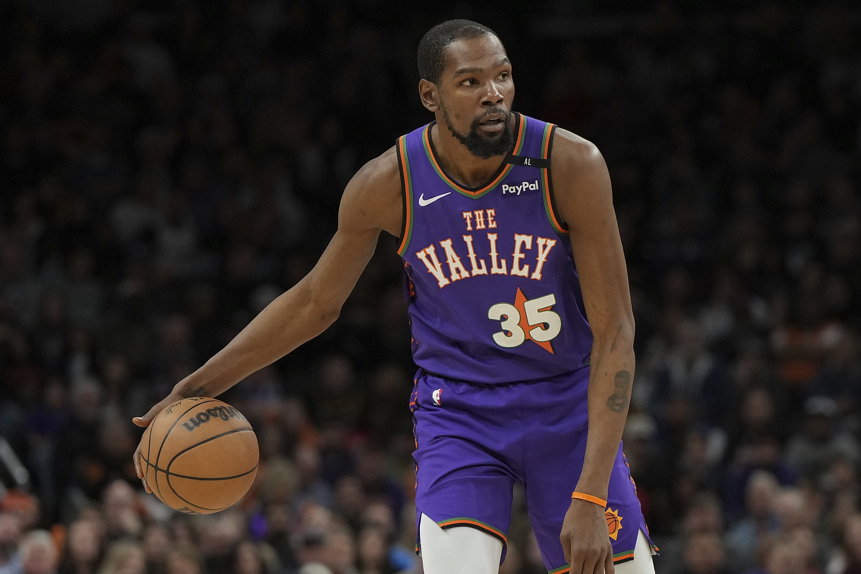 👉KD：球迷在关于我的职业生涯这一点上根本辩不赢我 试试看！