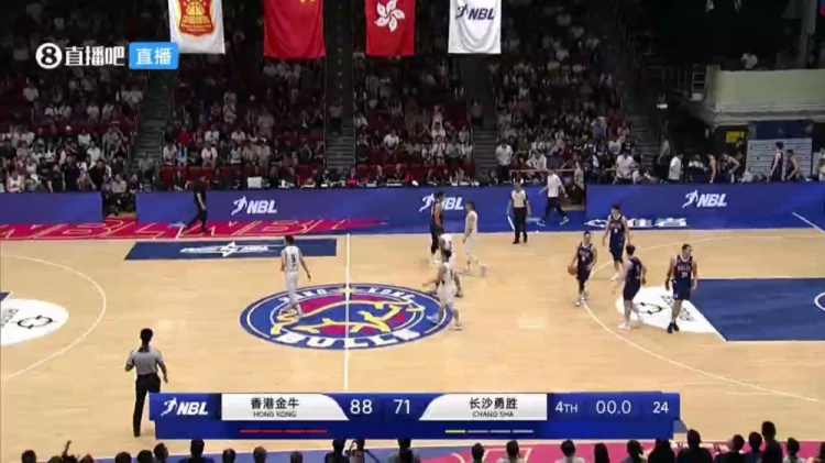 🏀NBL揭幕战：大卫-詹姆斯21+8 香港金牛击败长沙勇胜取开门红