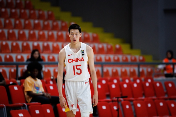 比肩文班&周琦&杨瀚森！郇斯楠场均5盖帽 U19世界杯历史第4人