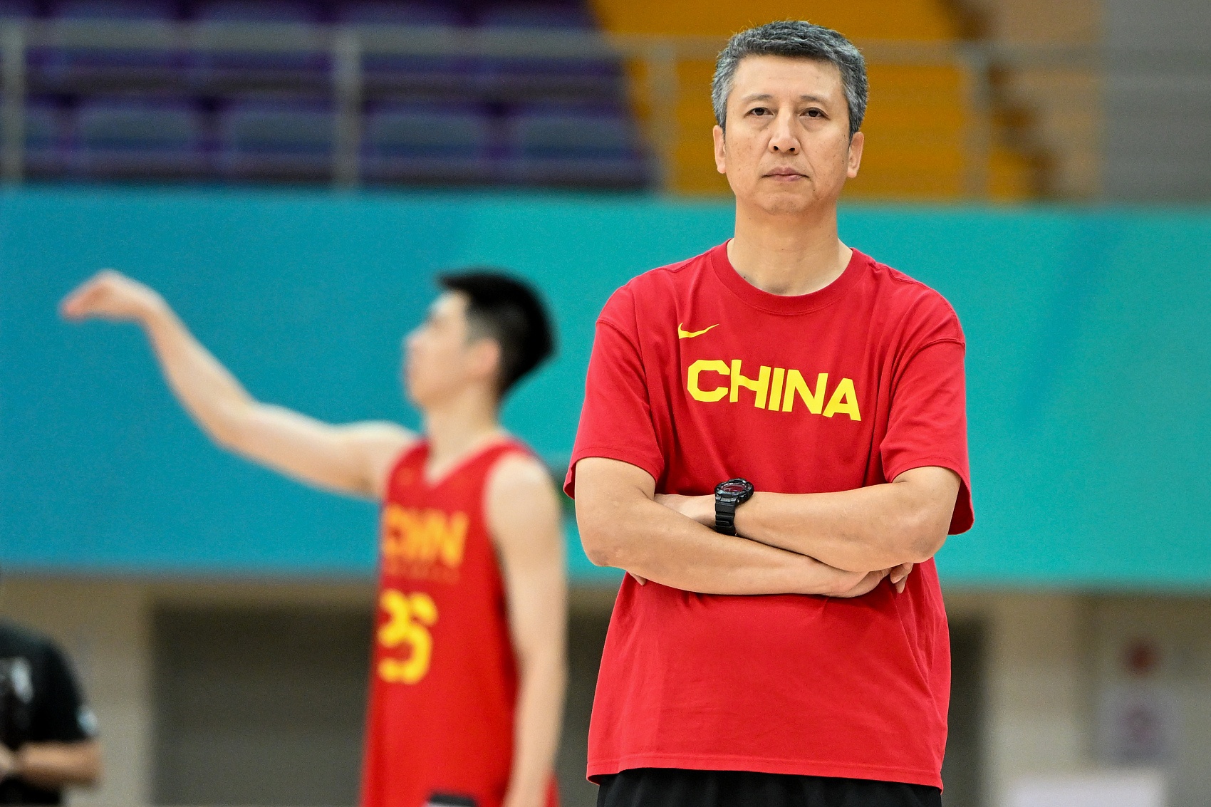 媒体人：中国男篮后卫角色转换慢 打定点还是打挡拆老要纠结半天