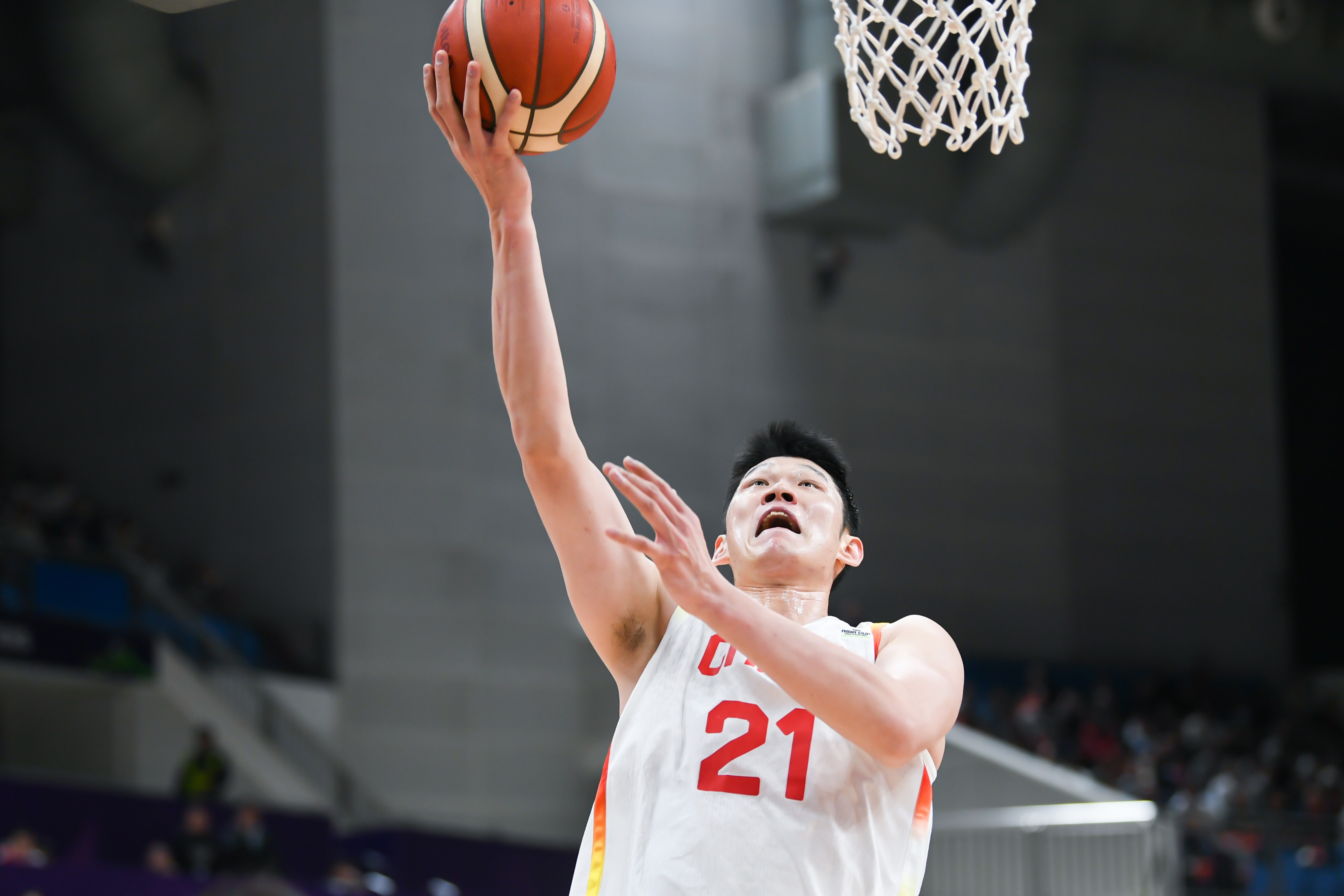 👍太稳了！胡金秋8中7高效拿下14分6篮板1抢断