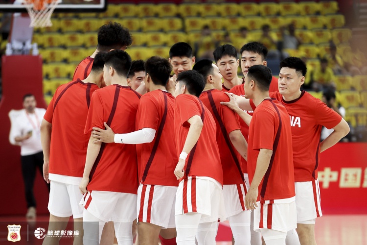 媒体人：拿这支委内瑞拉练练进攻磨磨心态还行 比分不必太当回事