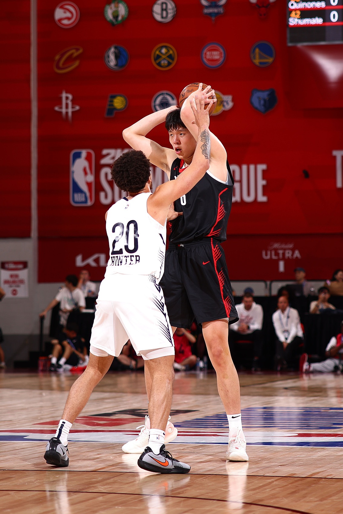 杨瀚森：CBA对抗特别激烈 NBA是主动寻求身体对抗 每个都为争饭碗