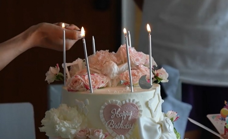 祝黄沁怡生日快乐🎂中国U-17国家女子足球队世界杯加油！