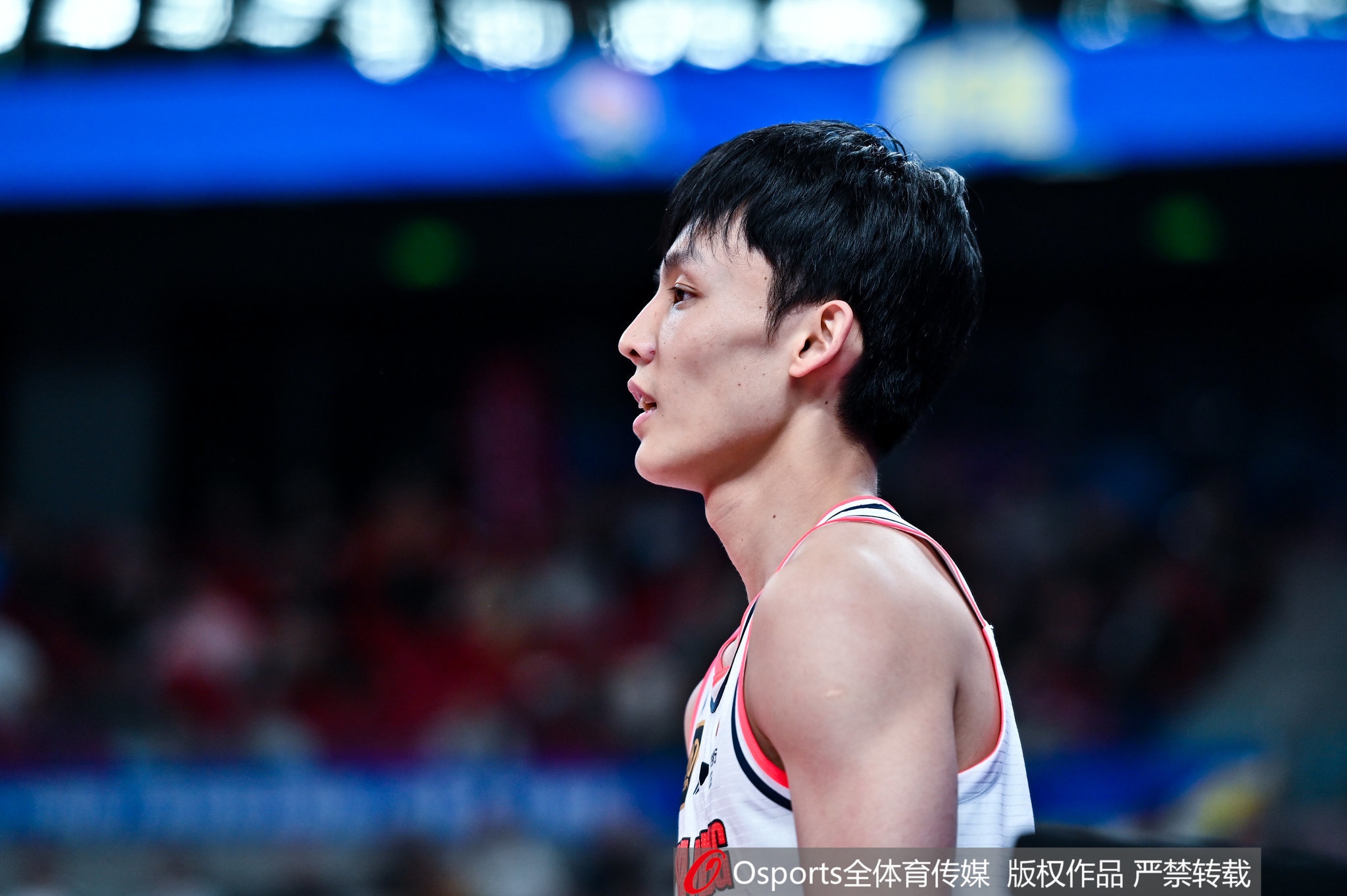 徐杰落选亚洲杯大名单！媒体人：坚持与等待 也是为国效力一部分